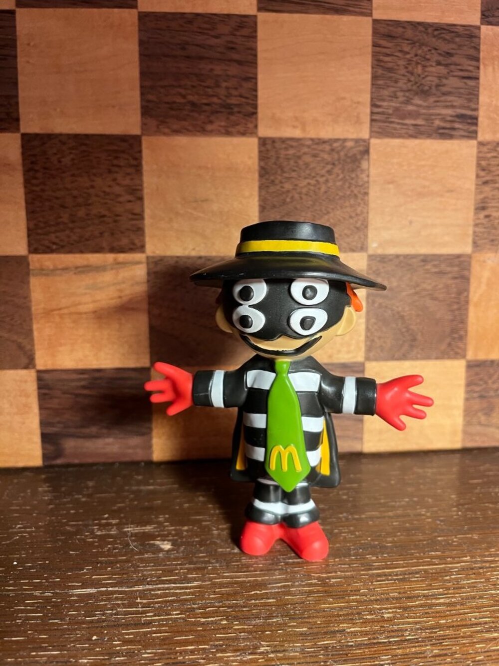 Adult Happy Meal Hamburglar A950